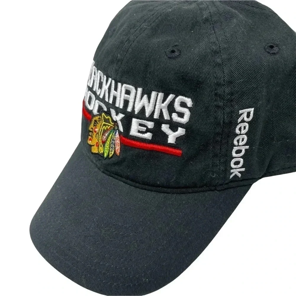 Reebok‎ Chicago Blackhawks Hockey Cap